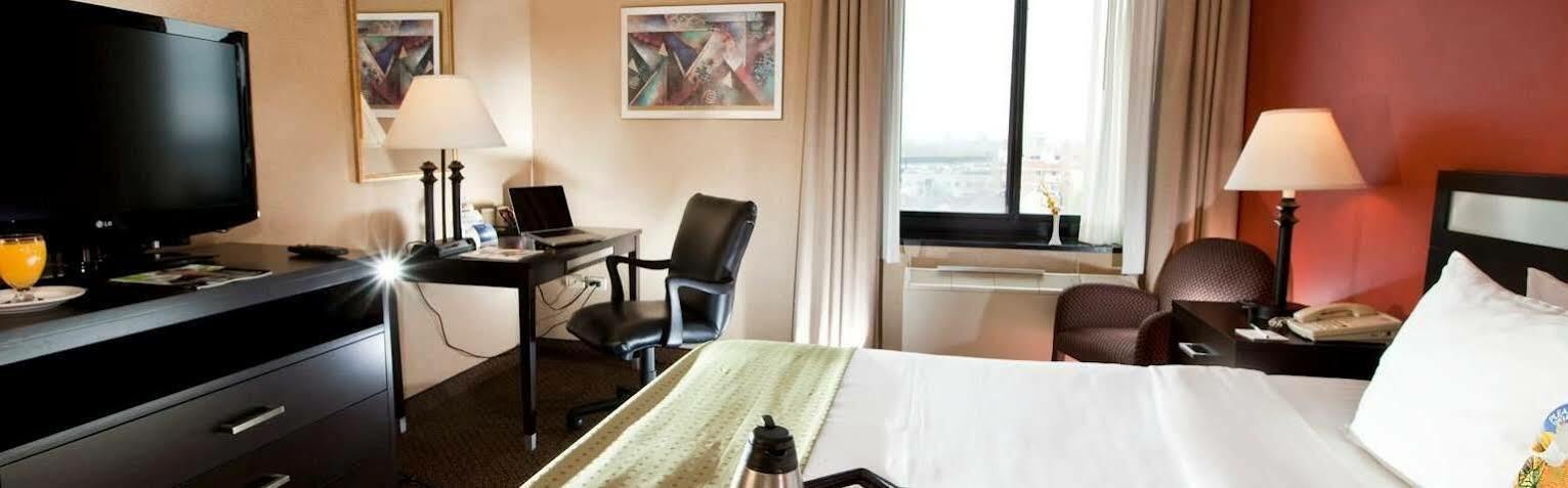 ניו יורק The Laguardia Hotel מראה חיצוני תמונה