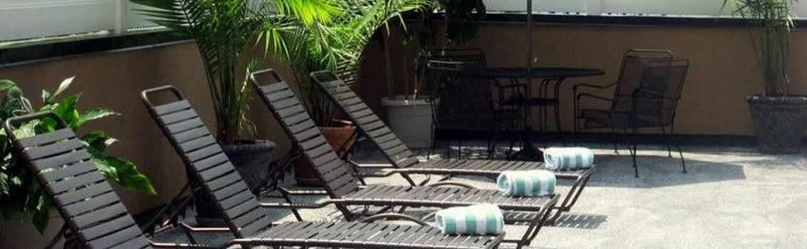 ניו יורק The Laguardia Hotel מראה חיצוני תמונה