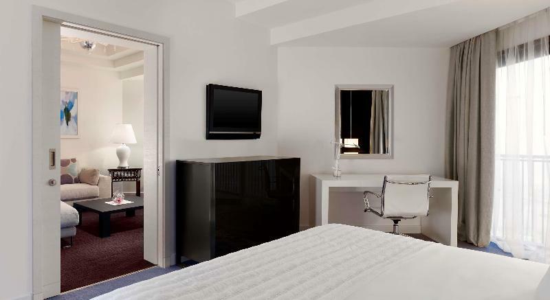 ניו יורק The Laguardia Hotel מראה חיצוני תמונה